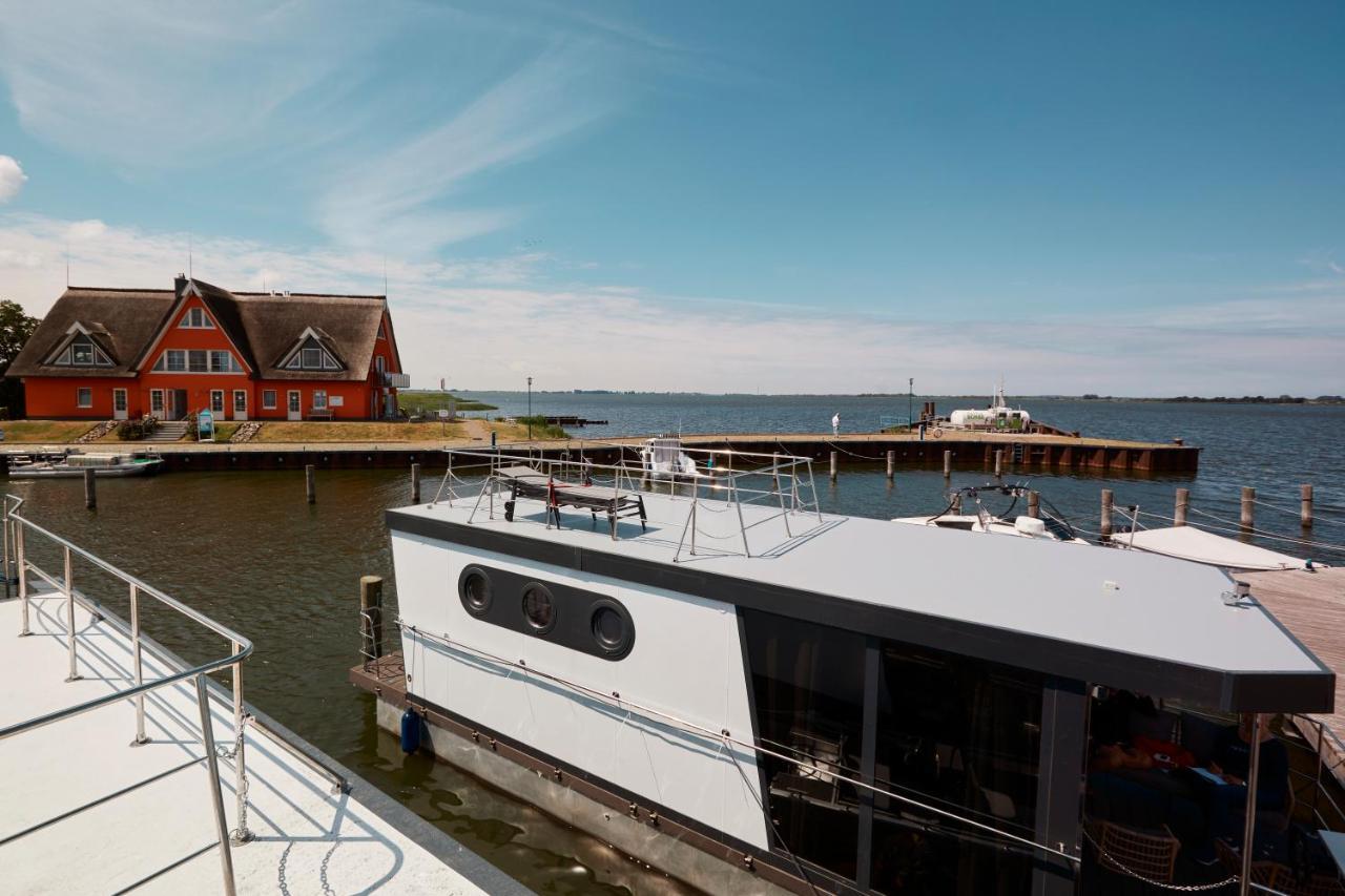 Hausboote Und Fewo Vieregge ภายนอก รูปภาพ